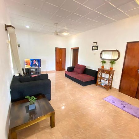 Lodge 87 Negombo Exterior foto